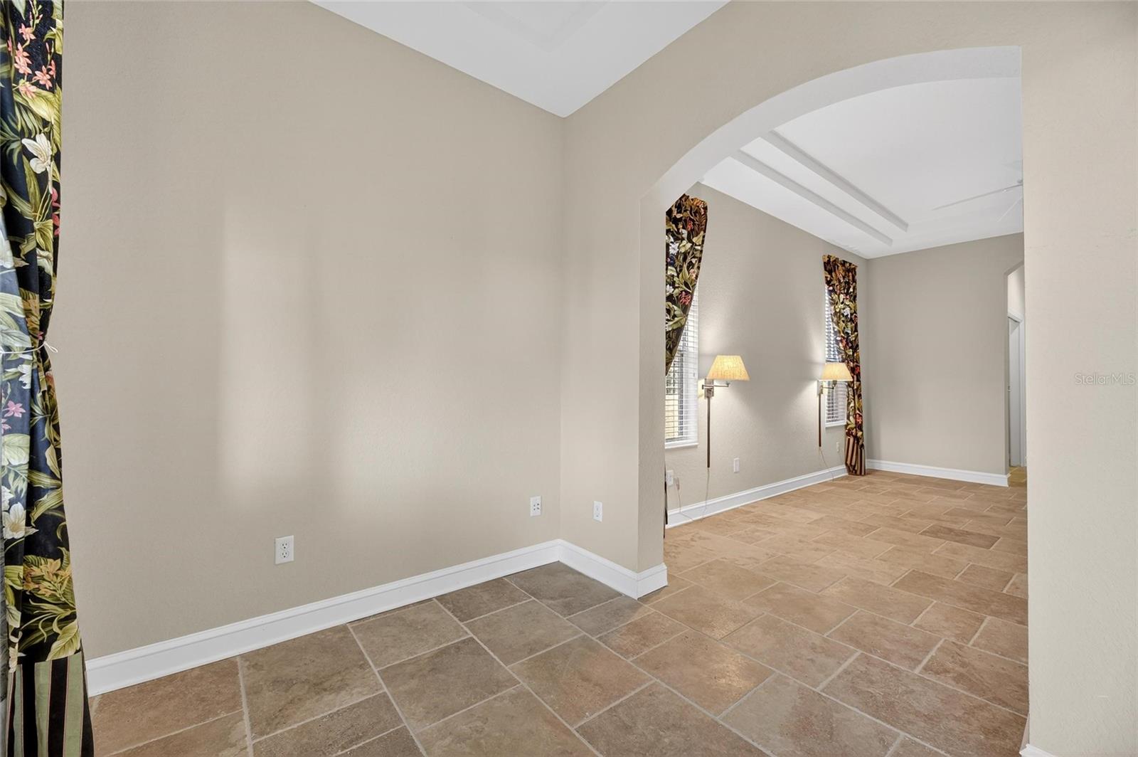 1039 EMERALD DUNES DR, SUN CITY CENTER, FL, 33573