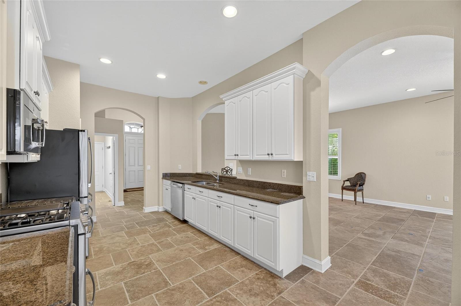 1039 EMERALD DUNES DR, SUN CITY CENTER, FL, 33573