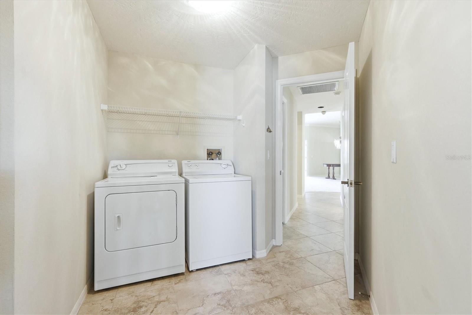 6820 AVENIDA MARBELLA, SARASOTA, FL, 34238