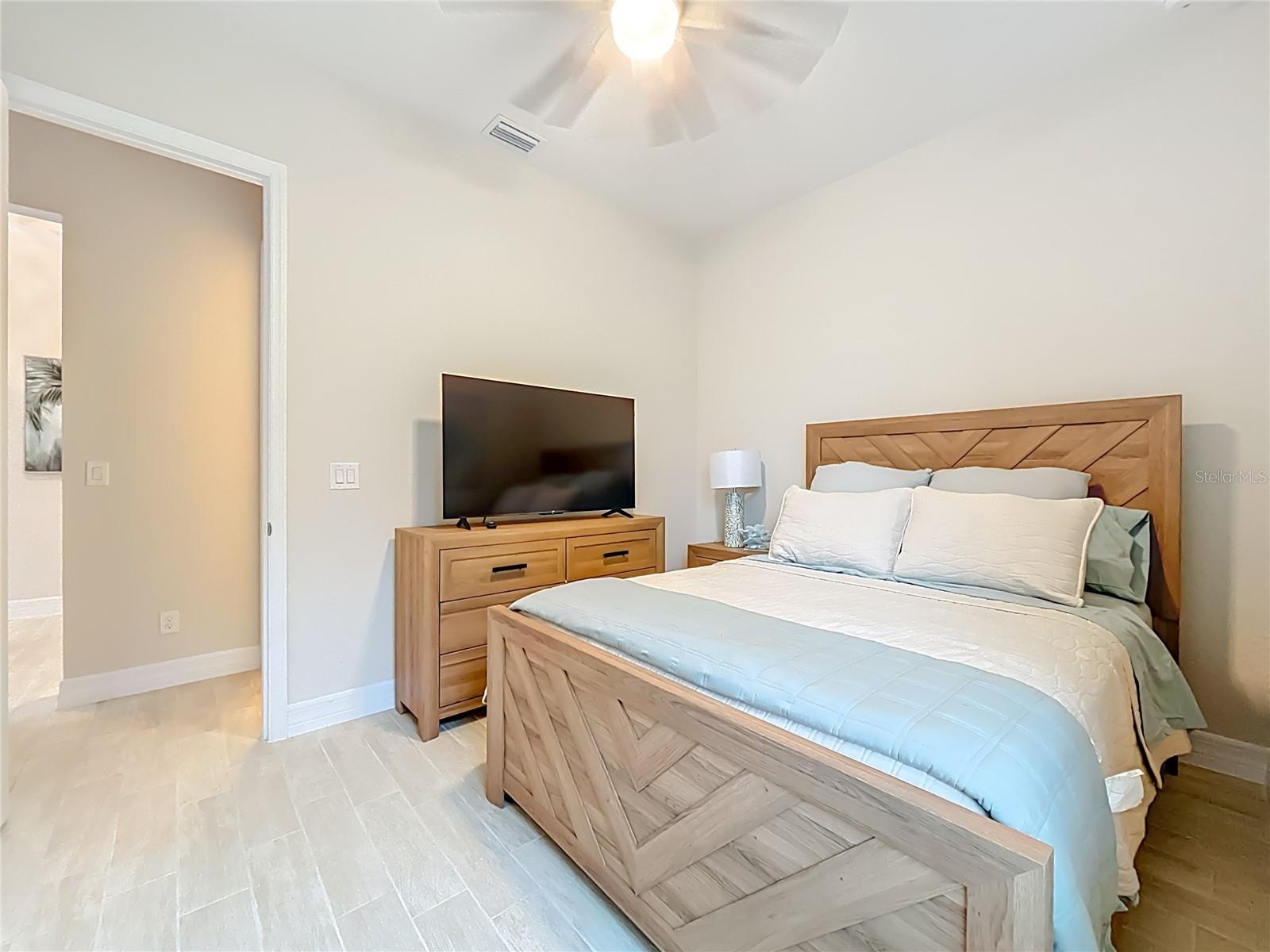 107 SWAN DR, ROTONDA WEST, FL, 33947