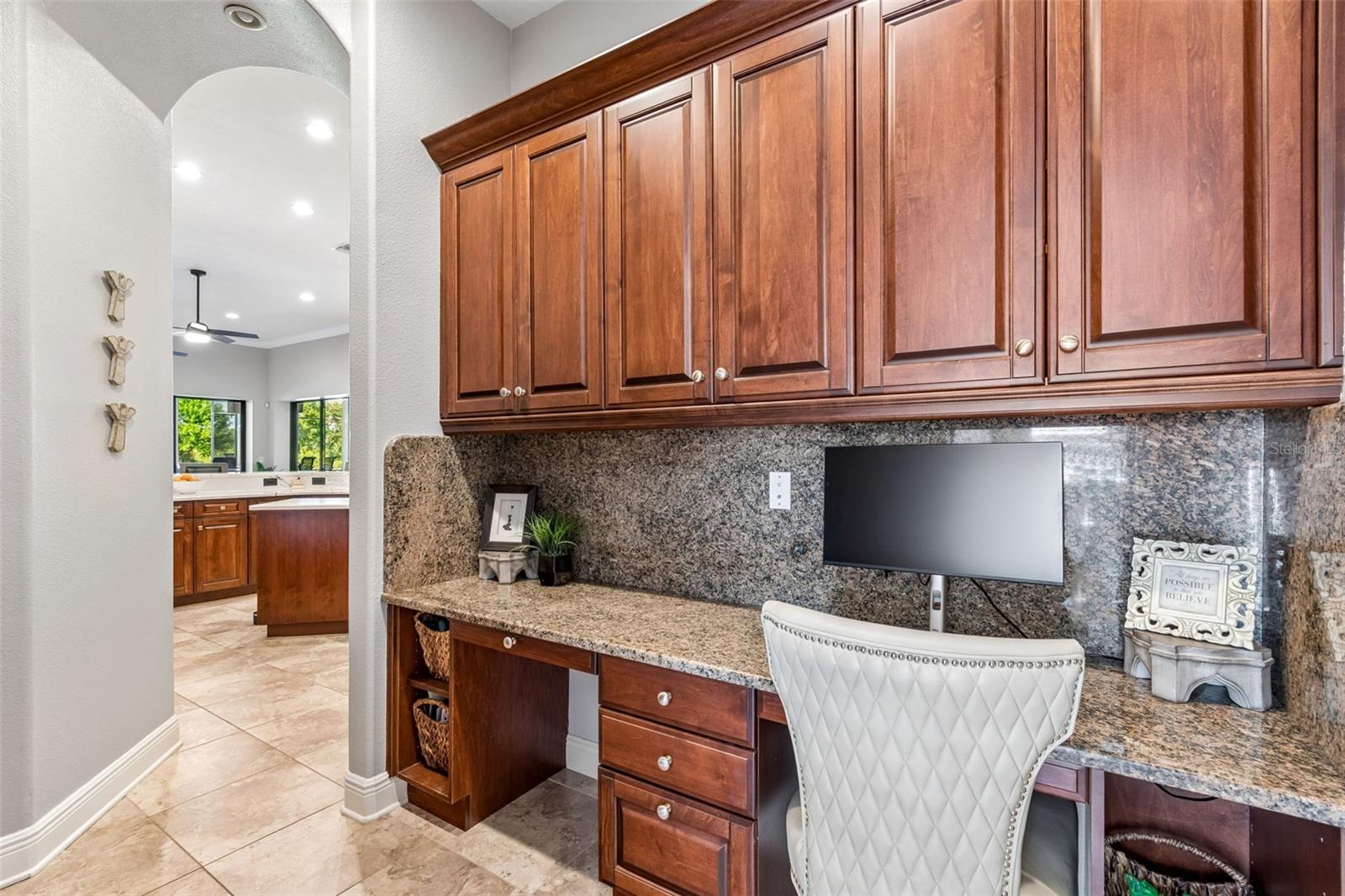 21227 SKY VISTA DR, LAND O LAKES, FL, 34637