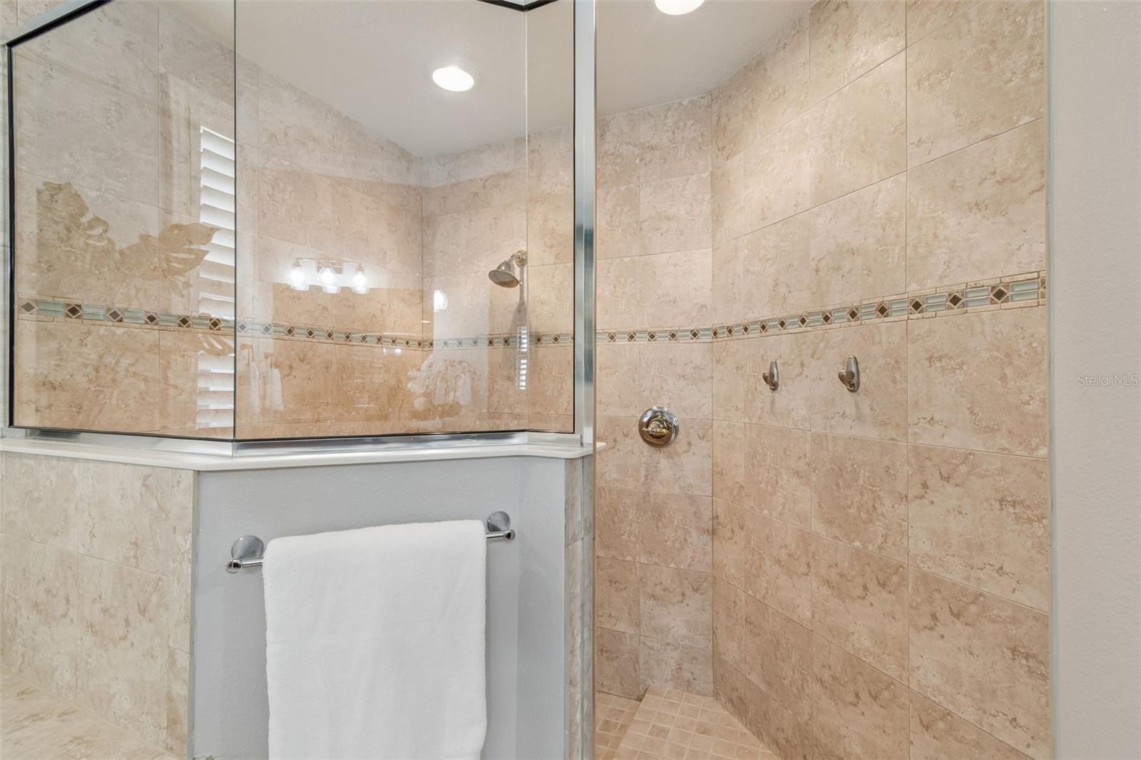 21227 SKY VISTA DR, LAND O LAKES, FL, 34637