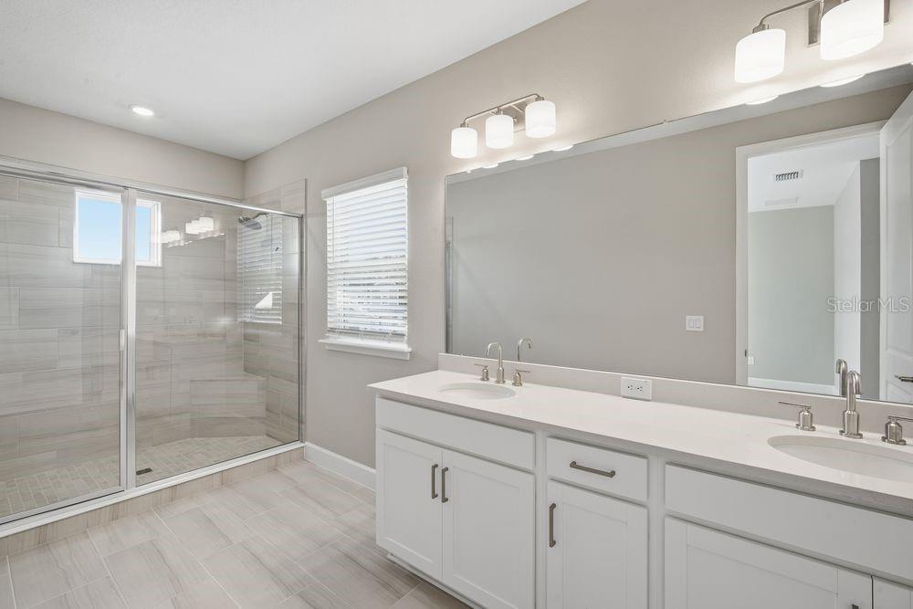 1572 TRAILHEAD LN, ZEPHYRHILLS, FL, 33541