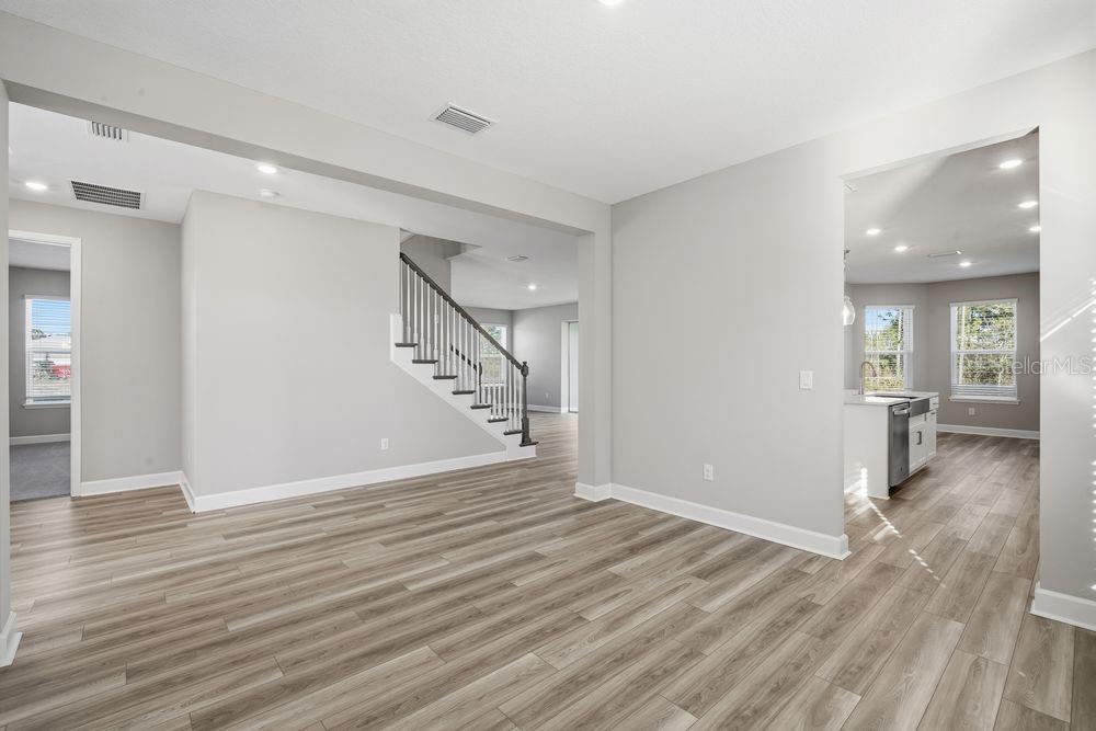 1572 TRAILHEAD LN, ZEPHYRHILLS, FL, 33541