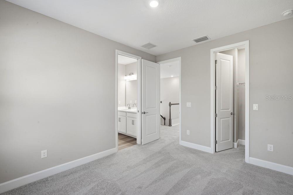 1572 TRAILHEAD LN, ZEPHYRHILLS, FL, 33541