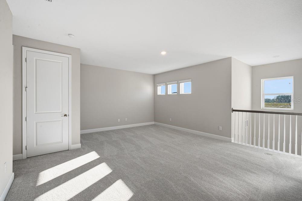 1572 TRAILHEAD LN, ZEPHYRHILLS, FL, 33541