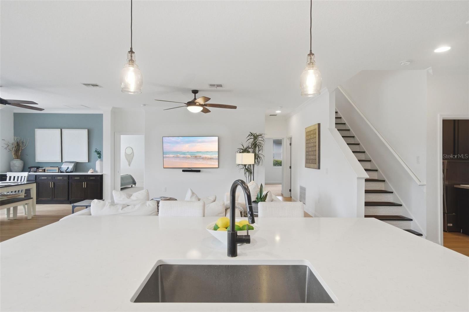 192 VERDE WAY, DEBARY, FL, 32713