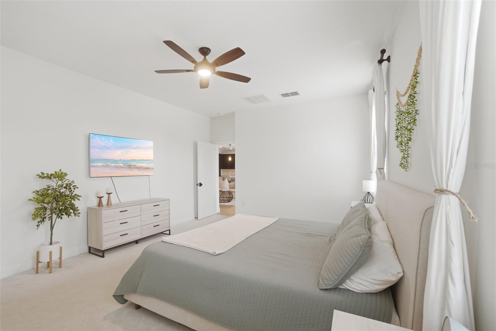 192 VERDE WAY, DEBARY, FL, 32713