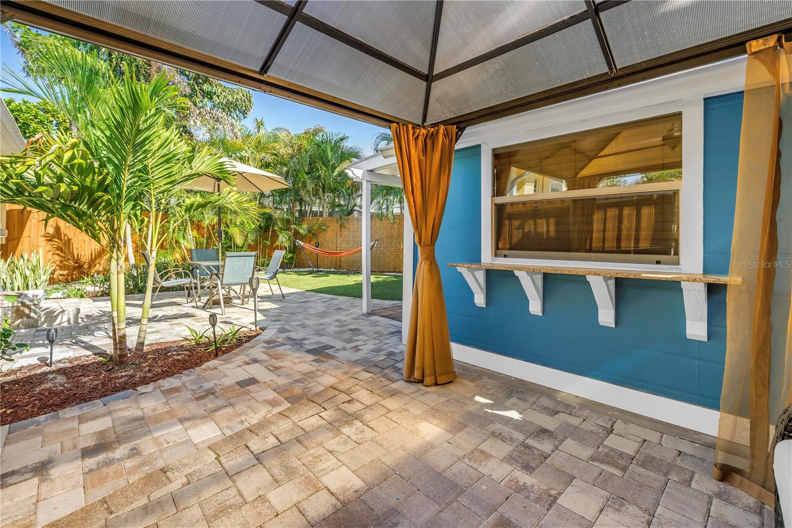 748 11TH AVE N, ST PETERSBURG, FL, 33701