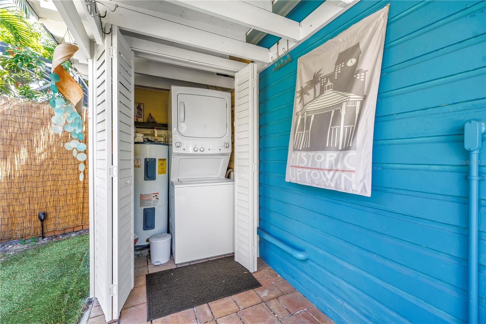 748 11TH AVE N, ST PETERSBURG, FL, 33701