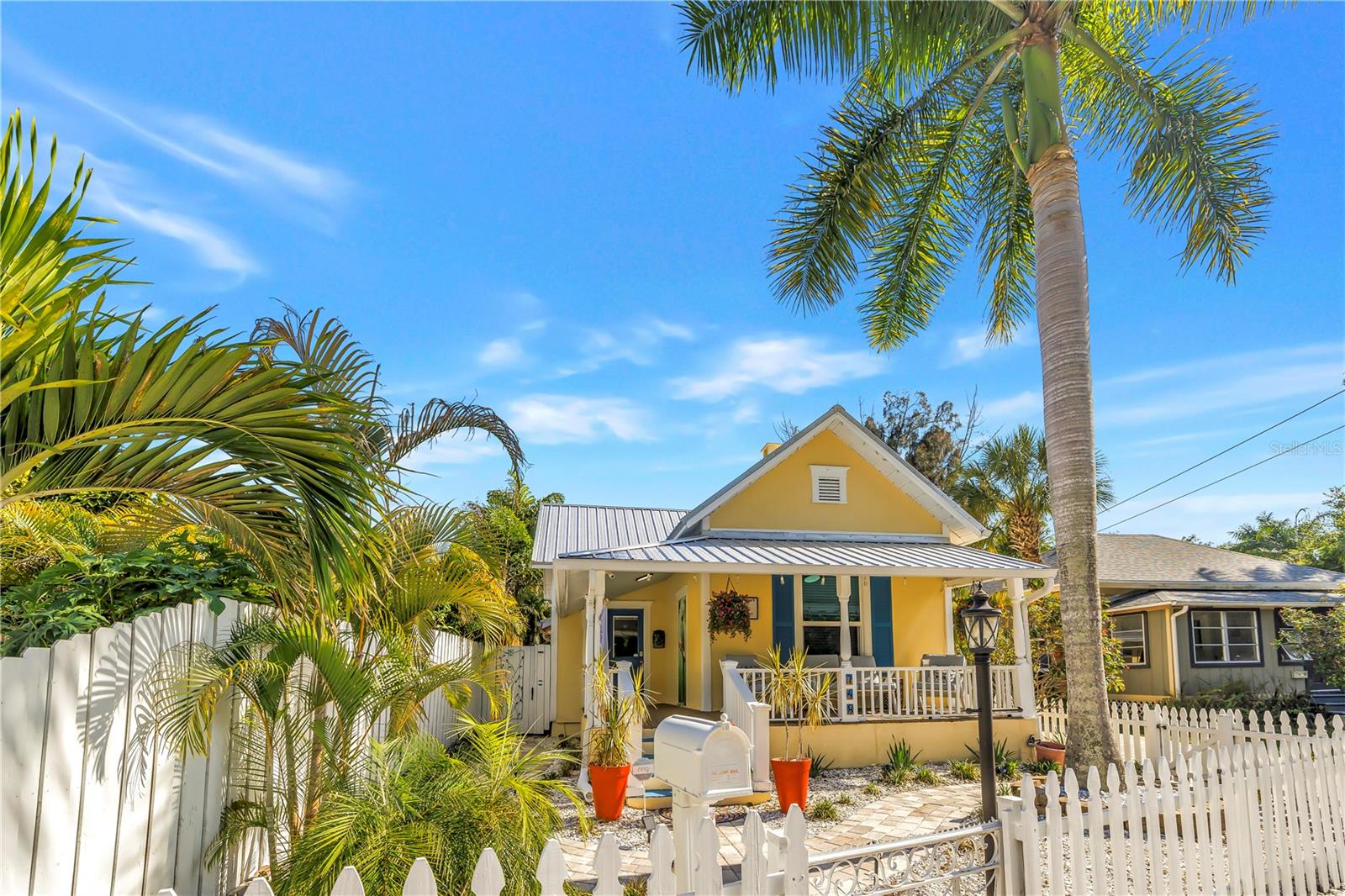 748 11TH AVE N, ST PETERSBURG, FL, 33701