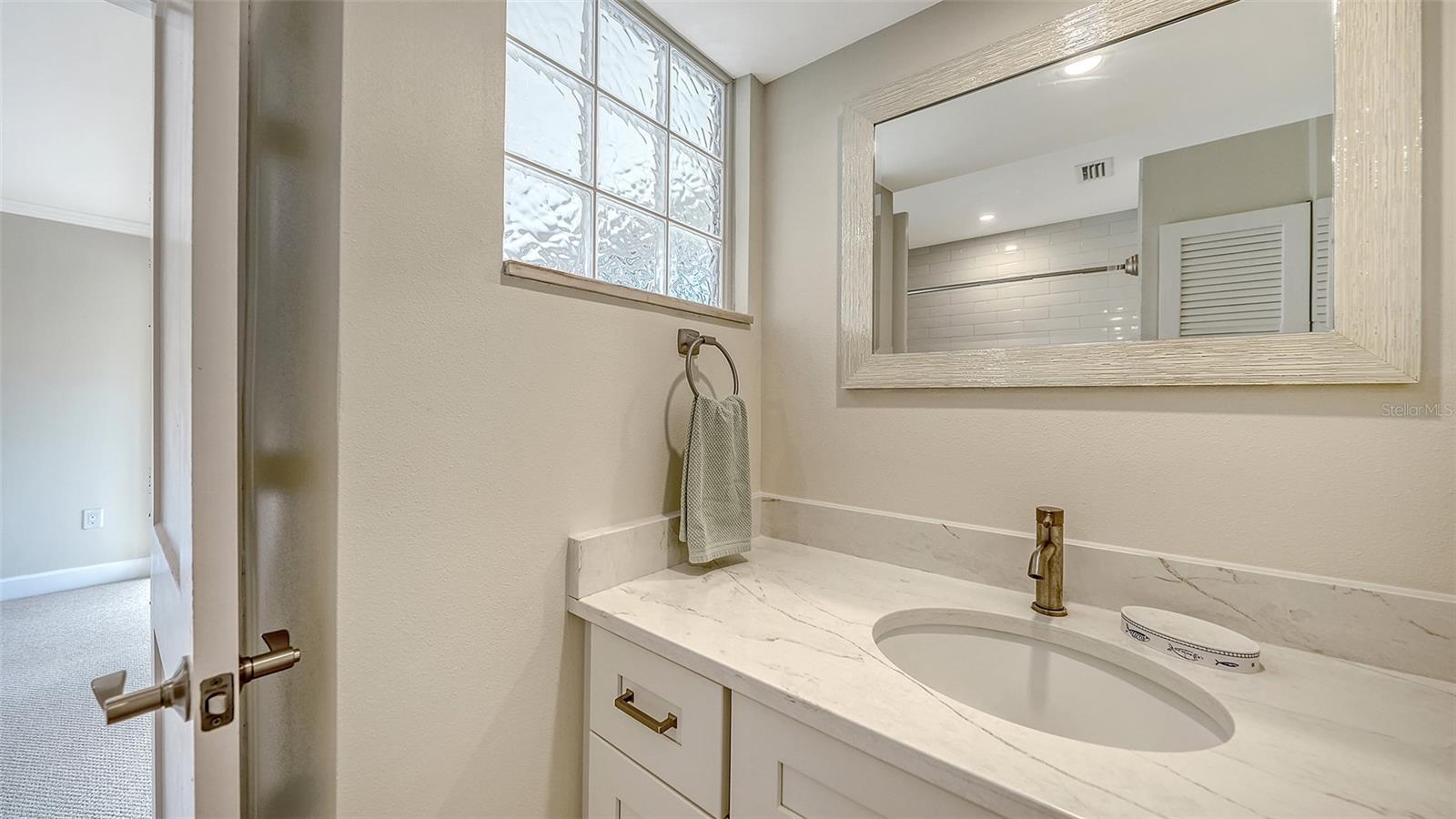 206 HOURGLASS WAY #V10, SARASOTA, FL, 34242