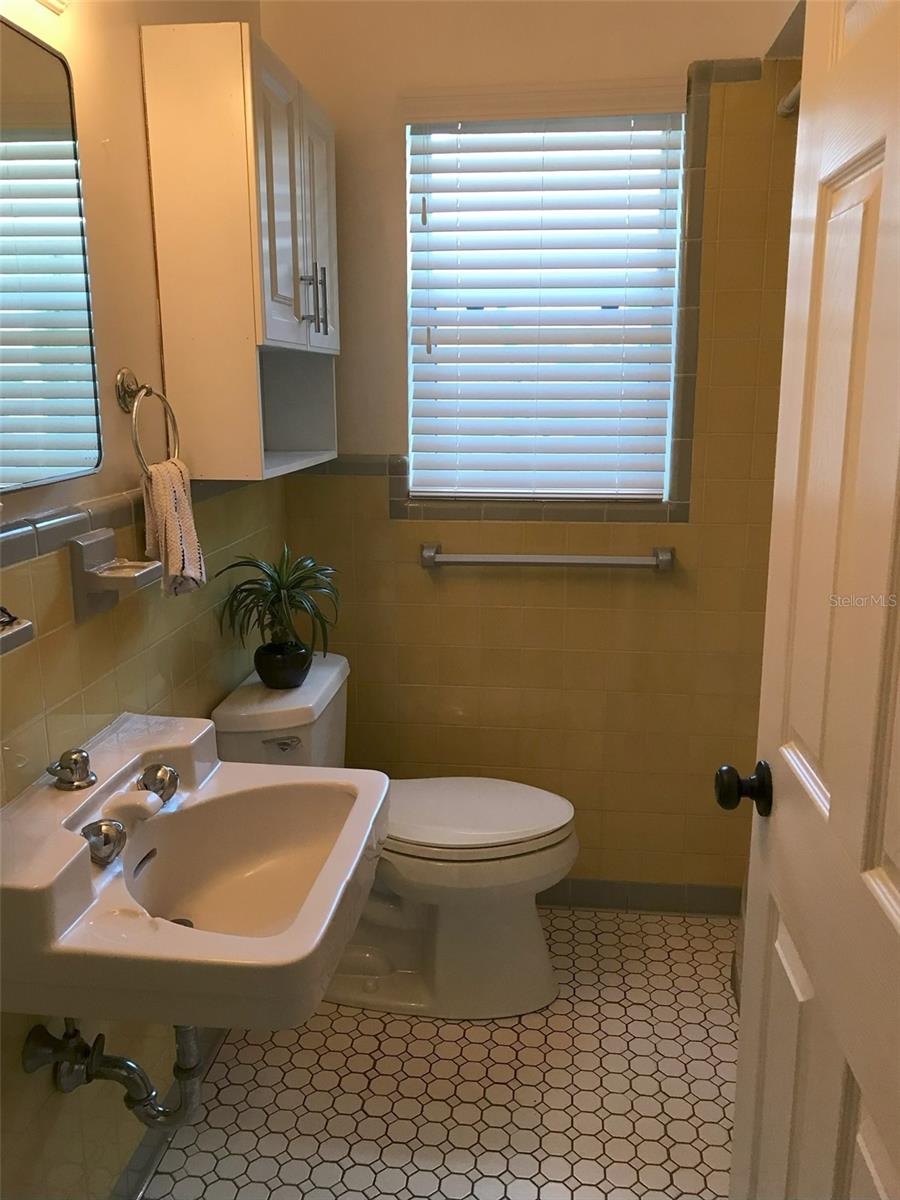 2165 SUNNYSIDE LN, SARASOTA, FL, 34239