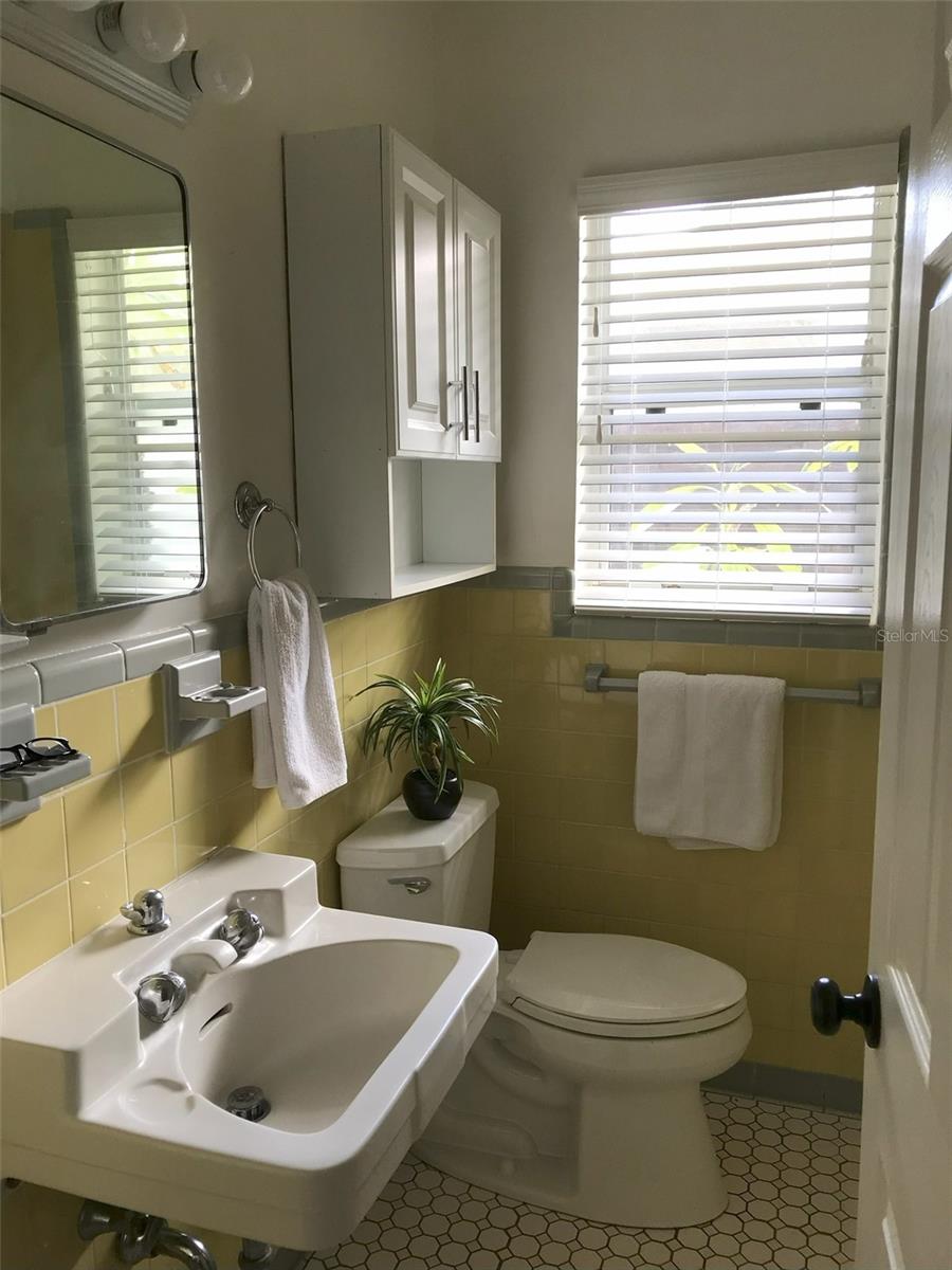 2165 SUNNYSIDE LN, SARASOTA, FL, 34239