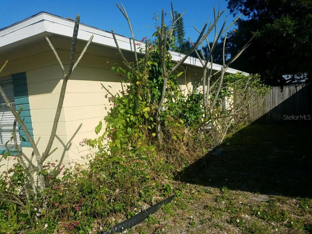 2165 SUNNYSIDE LN, SARASOTA, FL, 34239