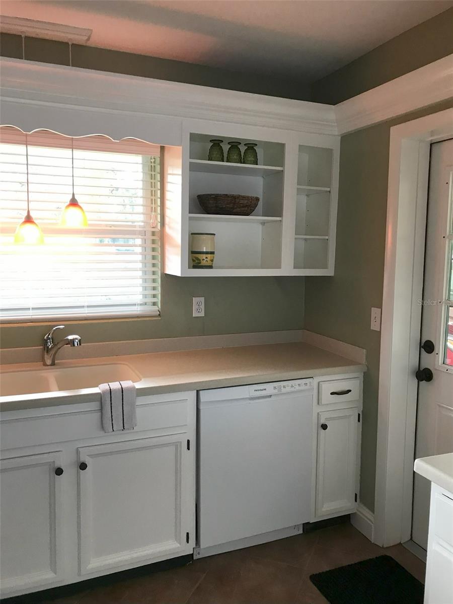 2165 SUNNYSIDE LN, SARASOTA, FL, 34239