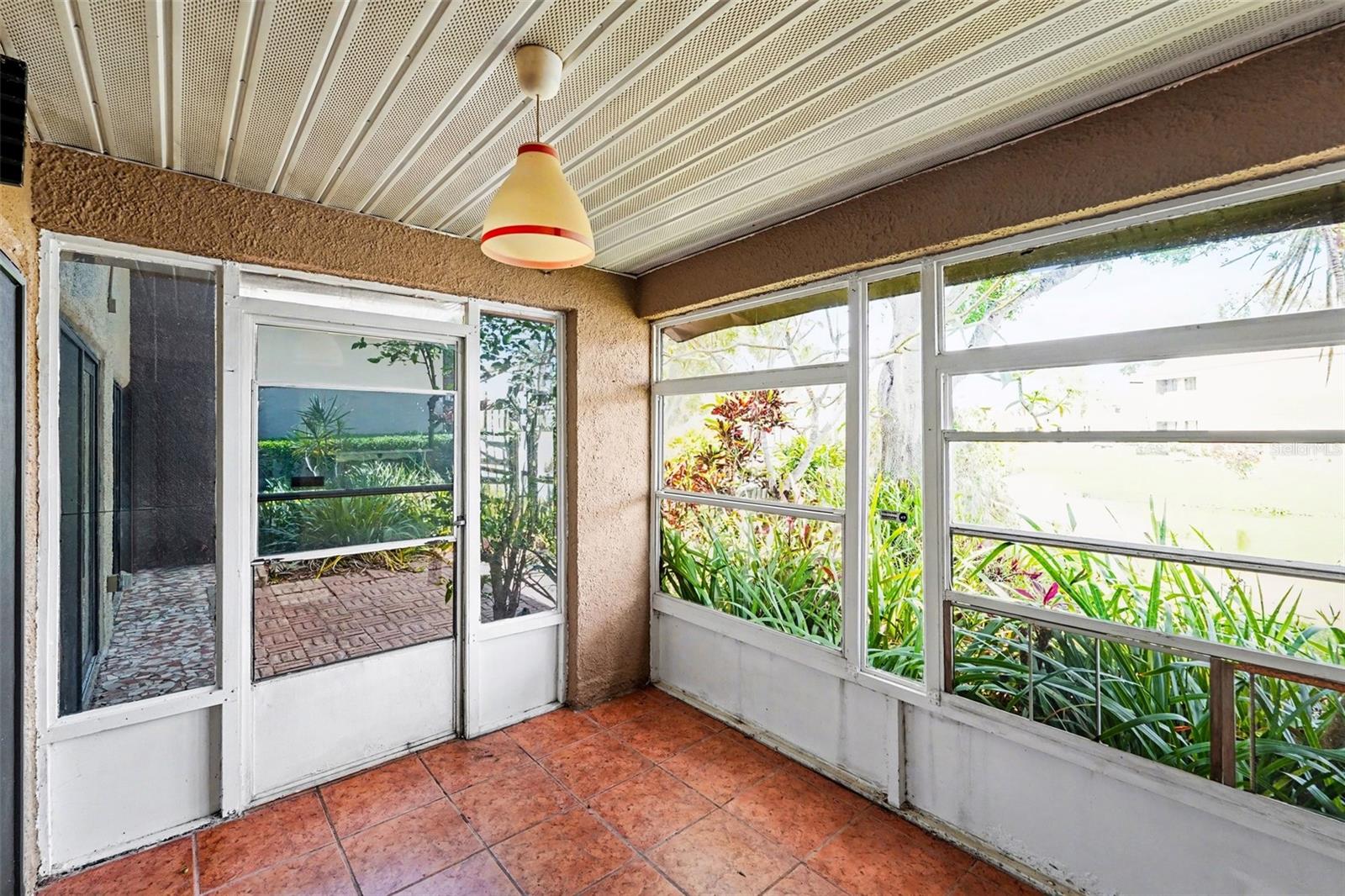 10755 VILLAGE CLUB CIR N #101, ST PETERSBURG, FL, 33716