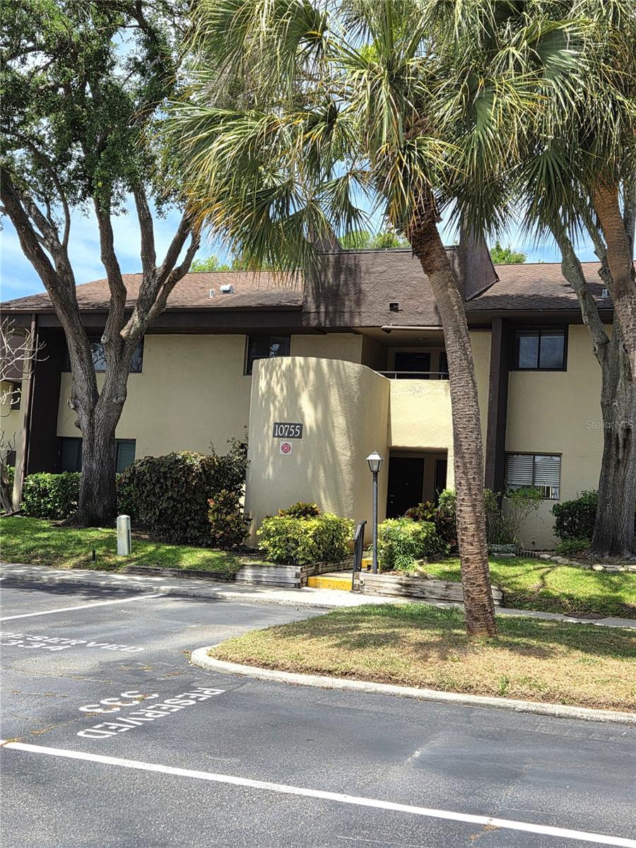 10755 VILLAGE CLUB CIR N #101, ST PETERSBURG, FL, 33716