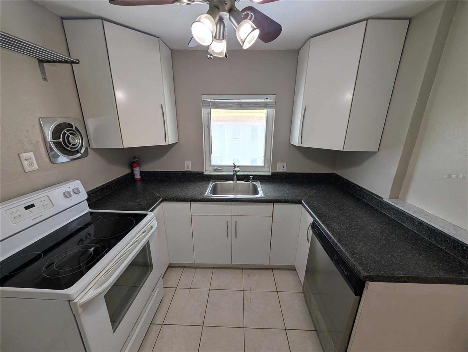 520 11TH AVE N, ST PETERSBURG, FL, 33701