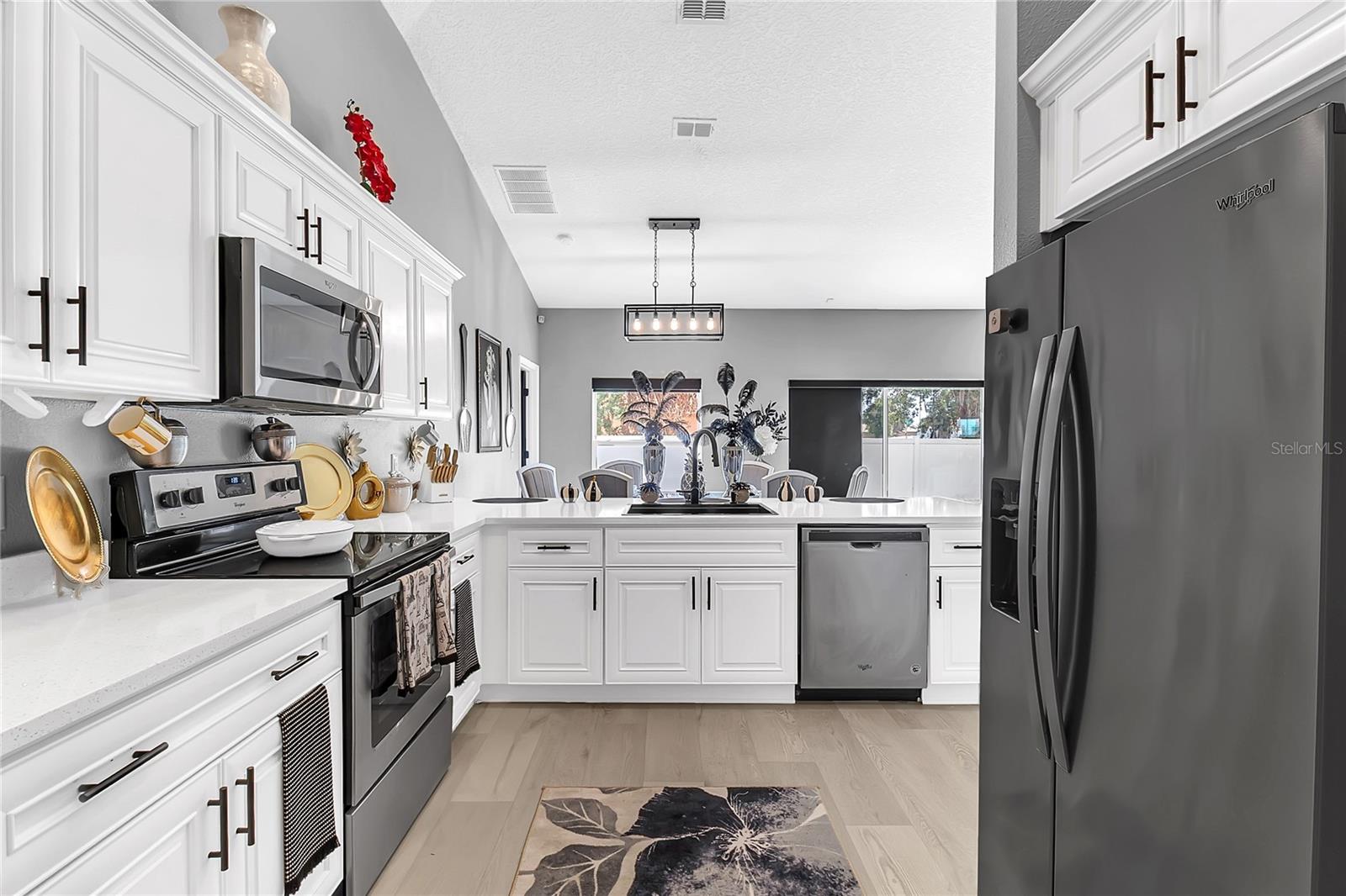 100 AURORA LN, KISSIMMEE, FL, 34758