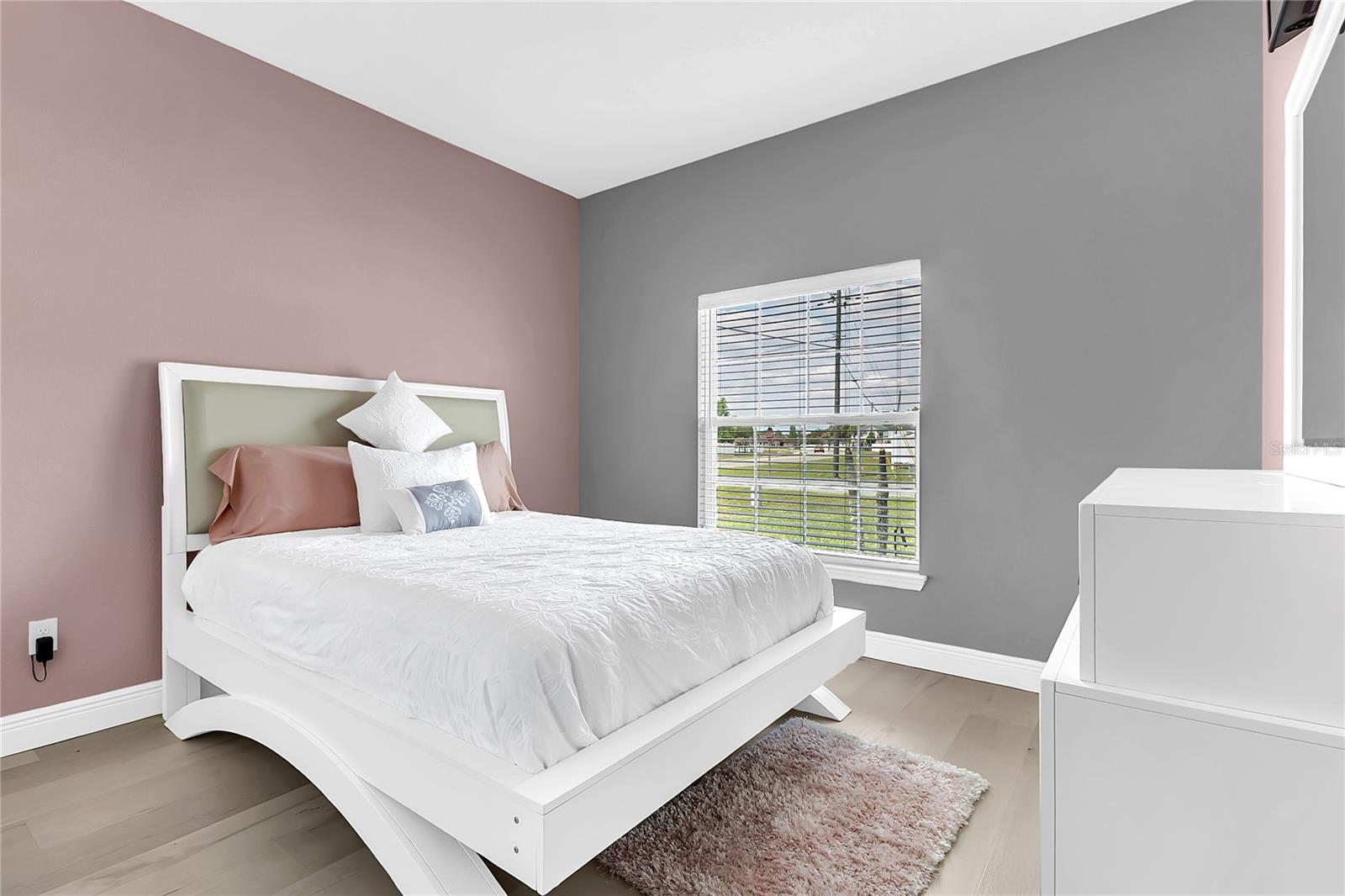 100 AURORA LN, KISSIMMEE, FL, 34758