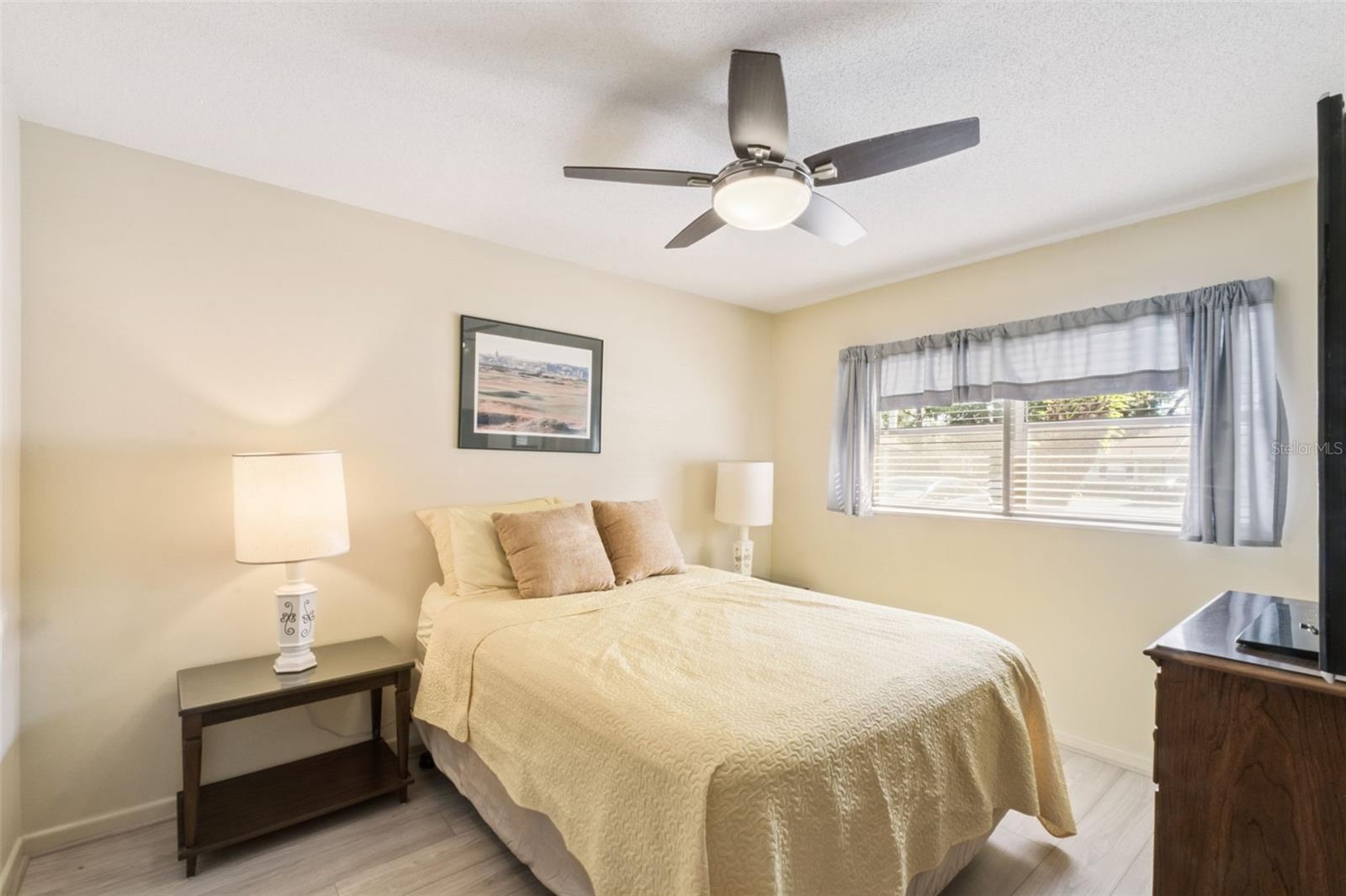 714 E MINNESOTA AVE #B, DELAND, FL, 32724