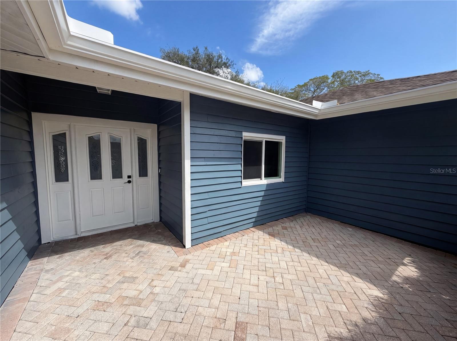 5609 EXECUTIVE DR, NEW PORT RICHEY, FL, 34652