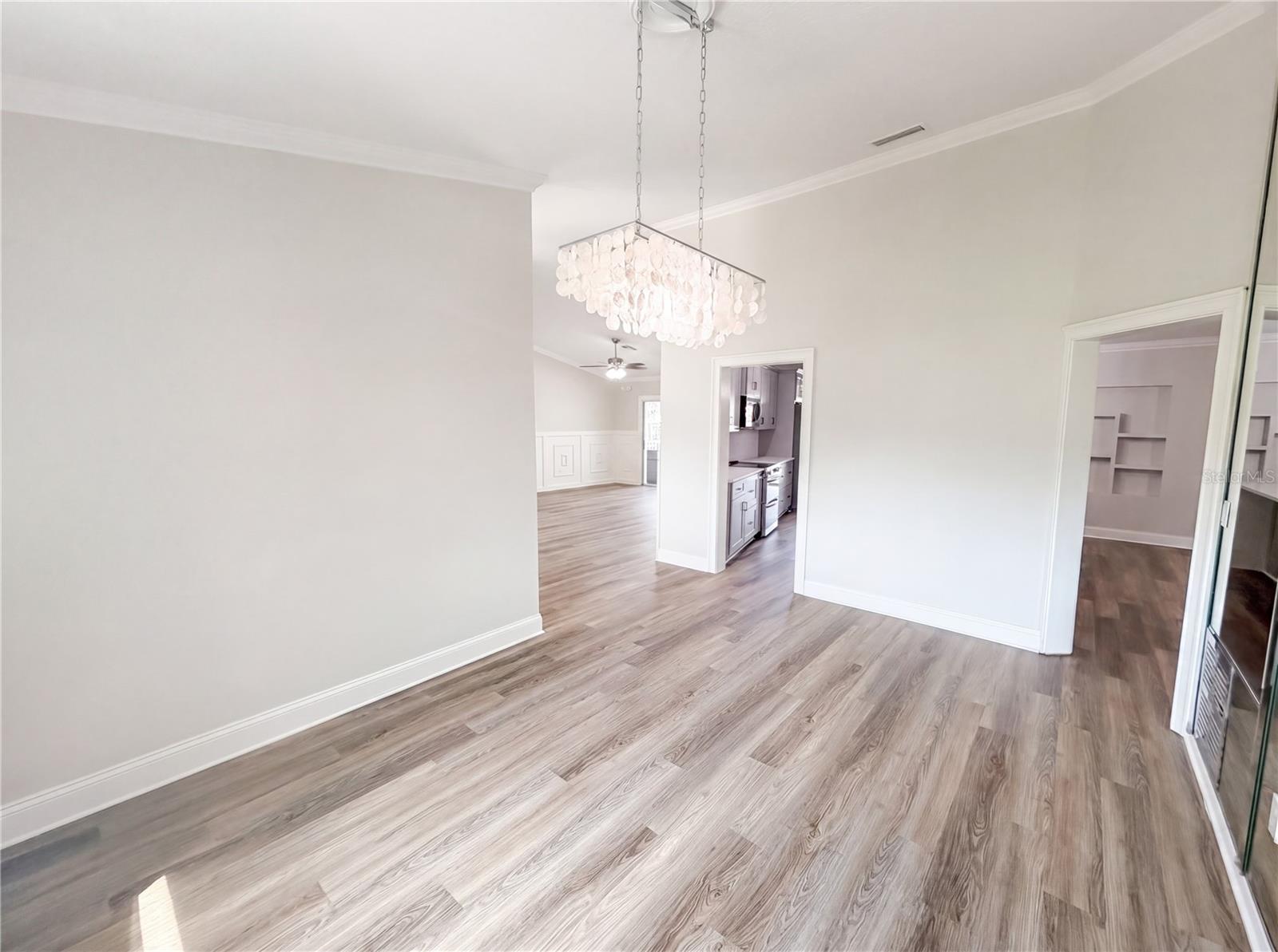 5609 EXECUTIVE DR, NEW PORT RICHEY, FL, 34652