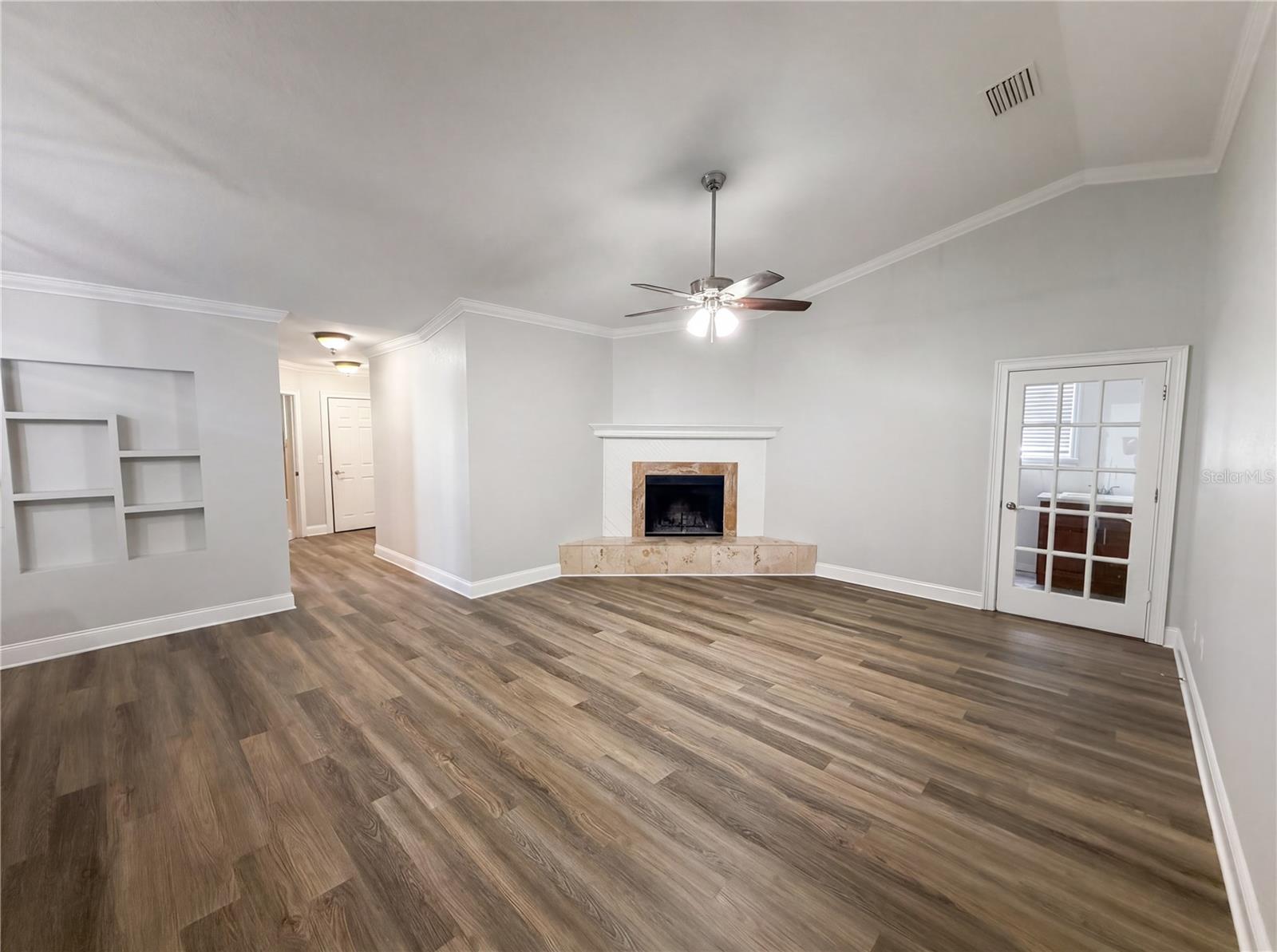 5609 EXECUTIVE DR, NEW PORT RICHEY, FL, 34652