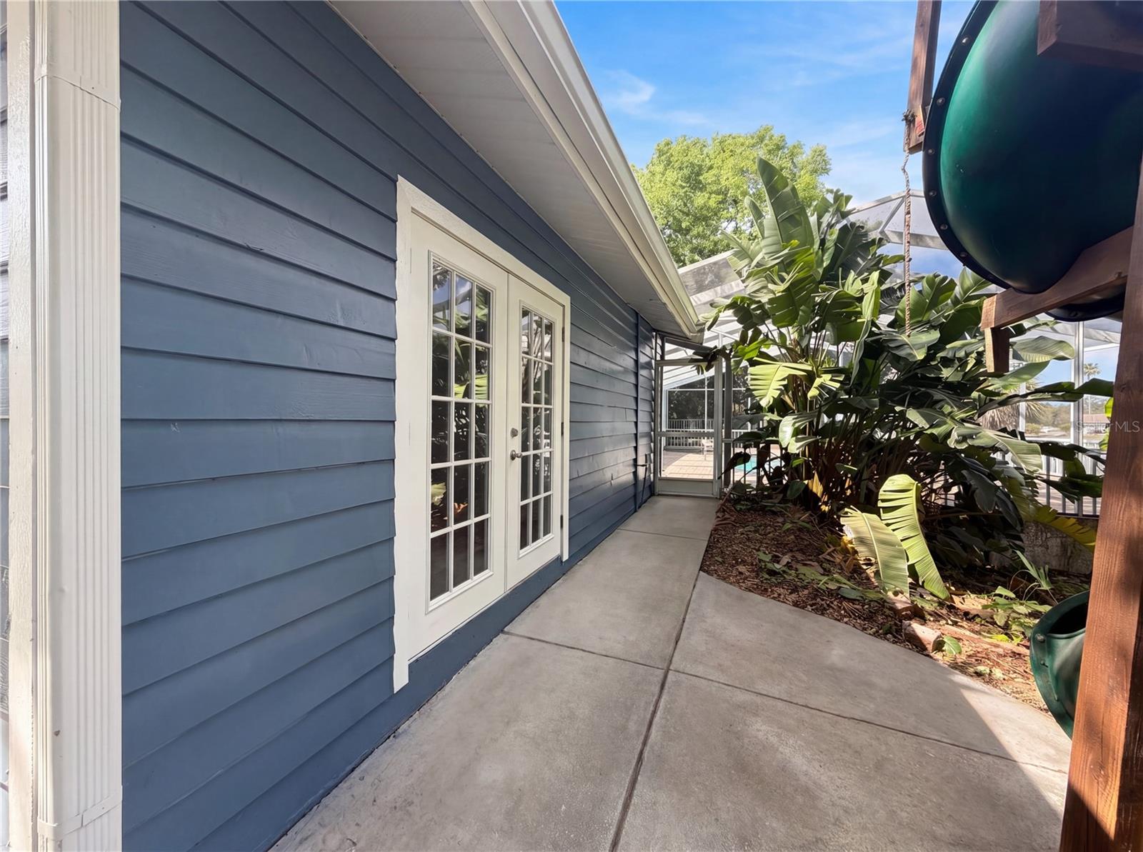 5609 EXECUTIVE DR, NEW PORT RICHEY, FL, 34652