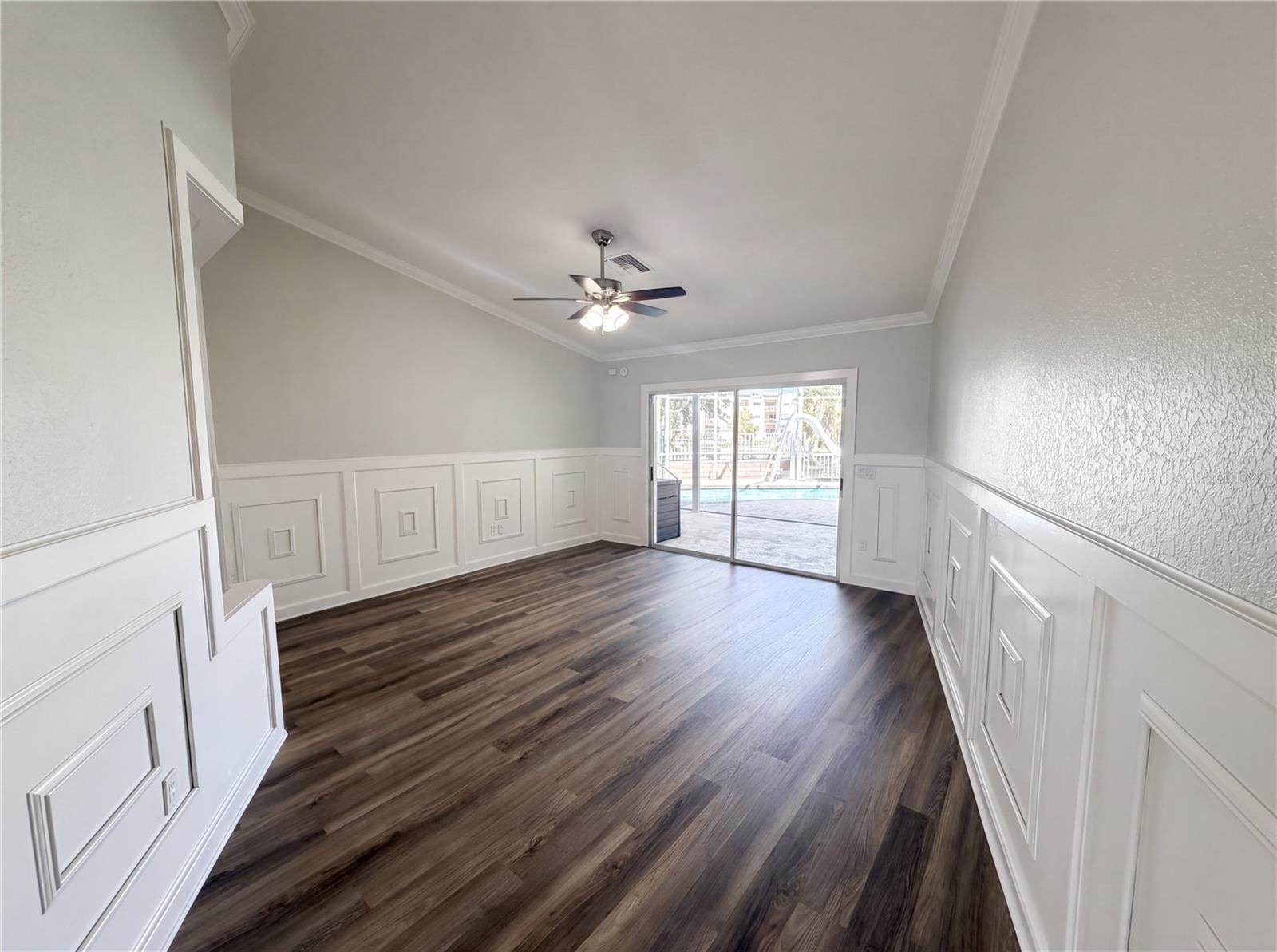 5609 EXECUTIVE DR, NEW PORT RICHEY, FL, 34652