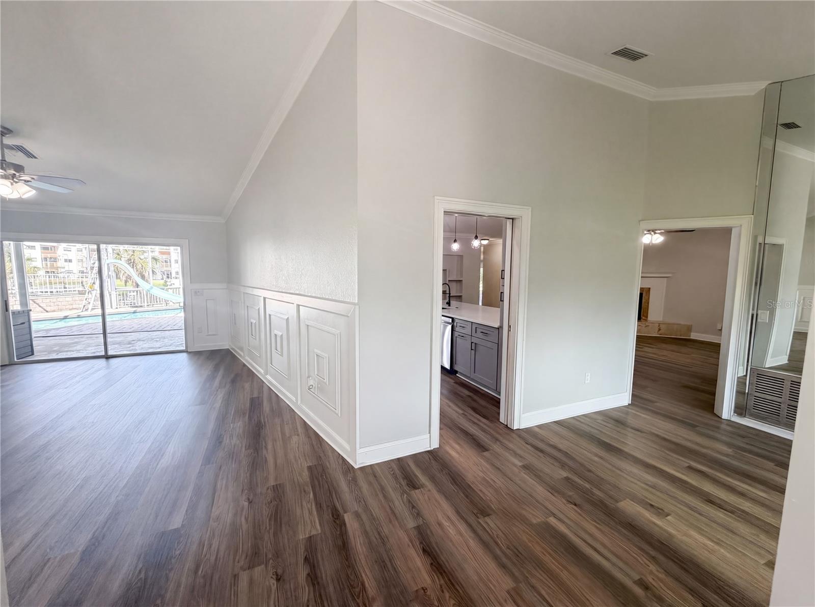 5609 EXECUTIVE DR, NEW PORT RICHEY, FL, 34652