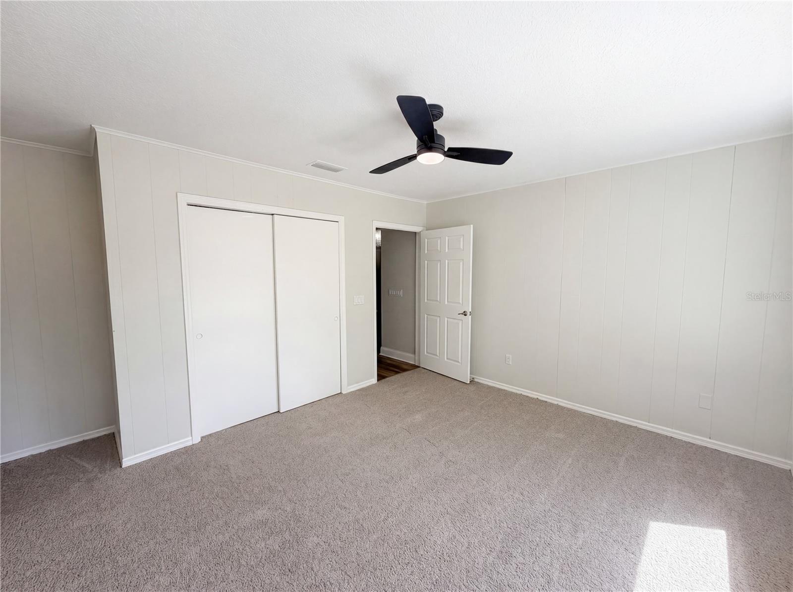 5609 EXECUTIVE DR, NEW PORT RICHEY, FL, 34652