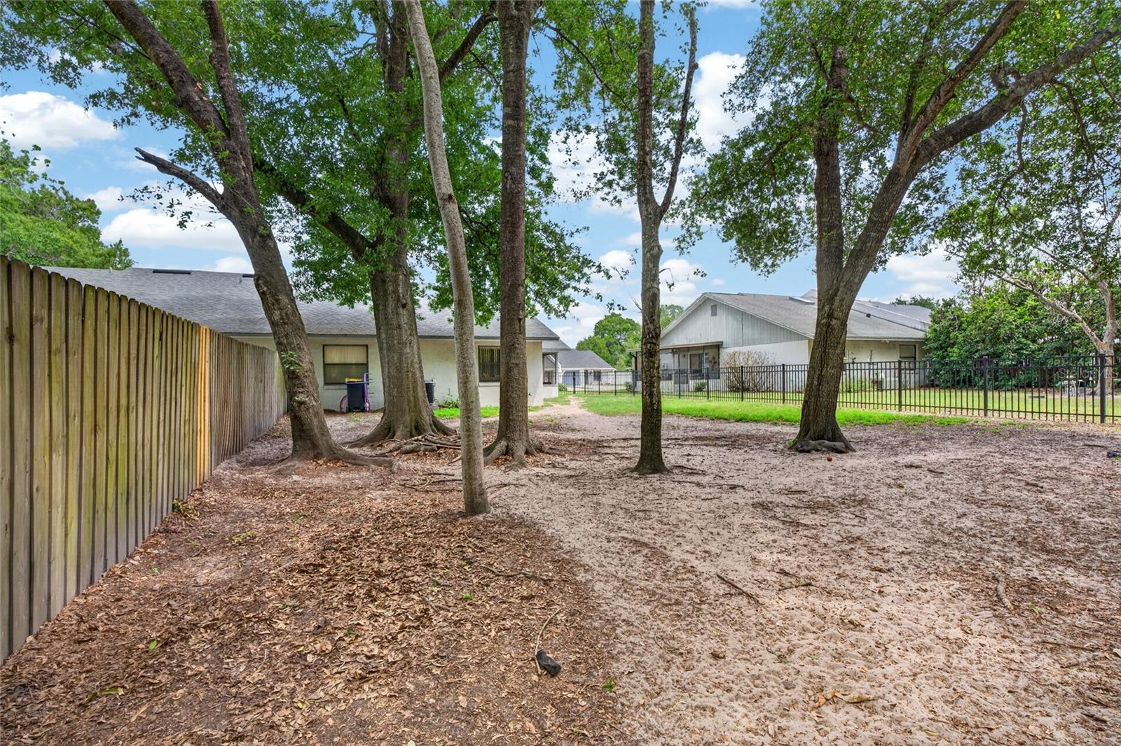 1140 DOSSEYWOOD LN, LAKELAND, FL, 33811