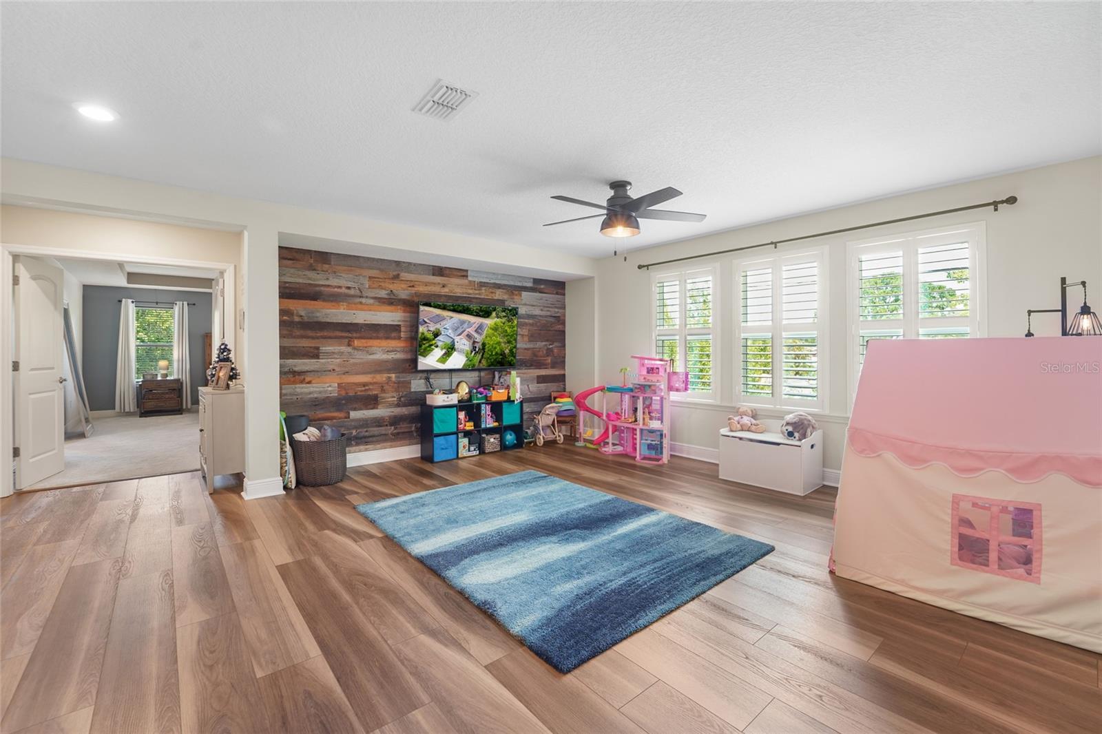 5880 MARMALADE LN, SEMINOLE, FL, 33772