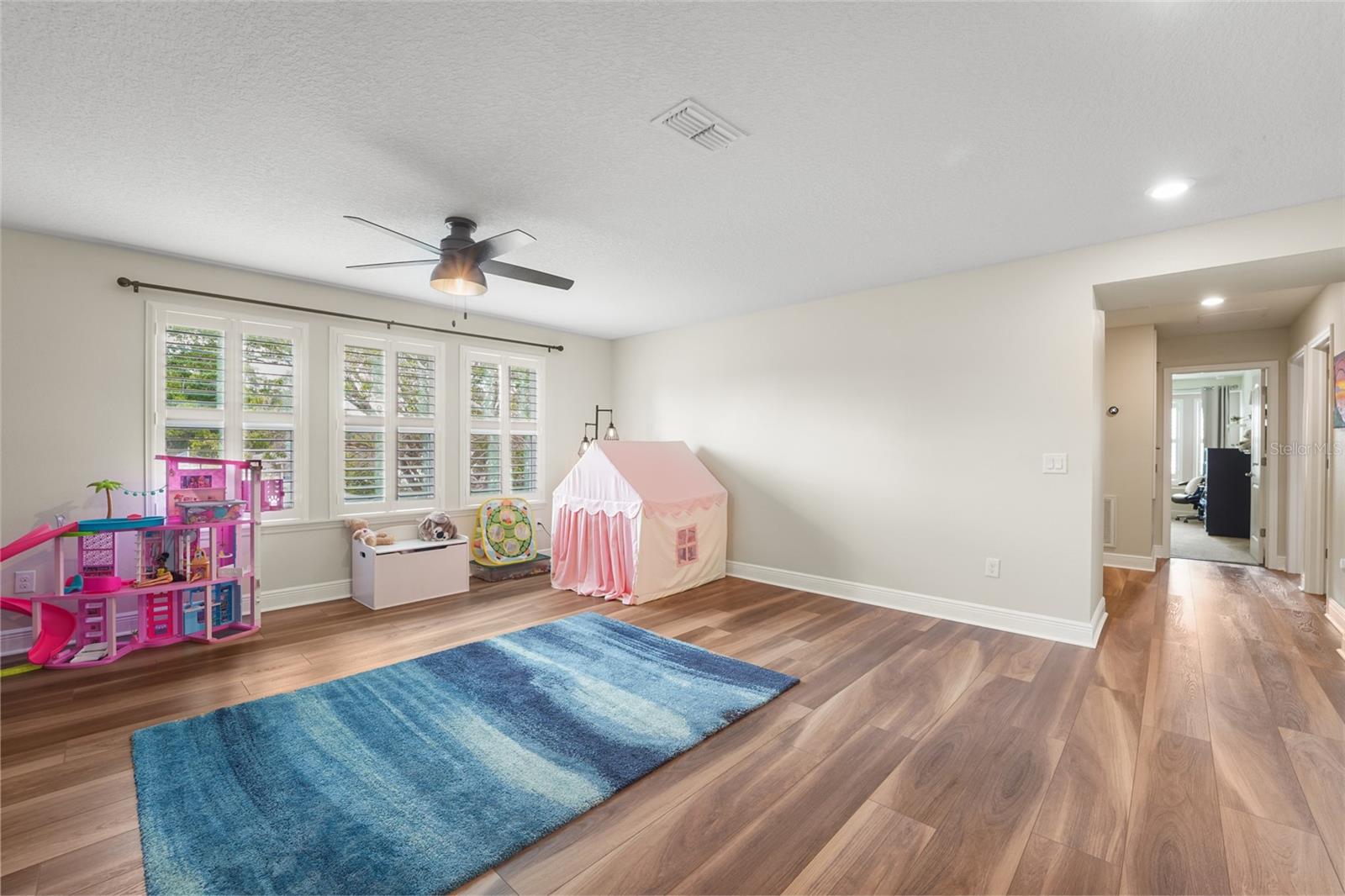 5880 MARMALADE LN, SEMINOLE, FL, 33772