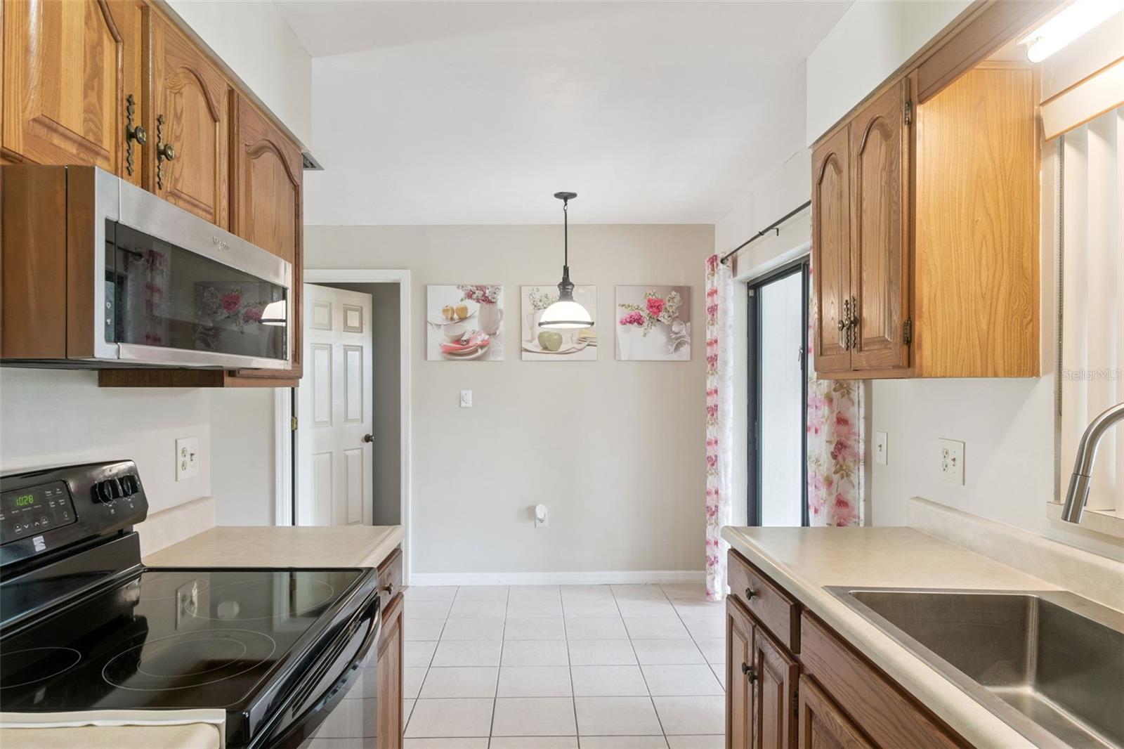 12418 ORANGEWOOD CIR, TAVARES, FL, 32778