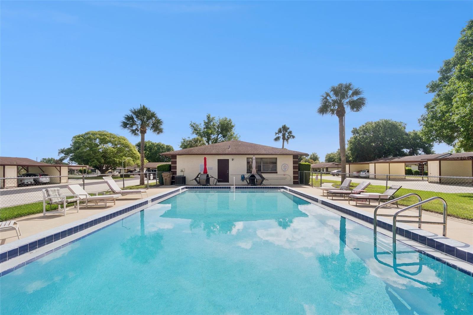 12418 ORANGEWOOD CIR, TAVARES, FL, 32778