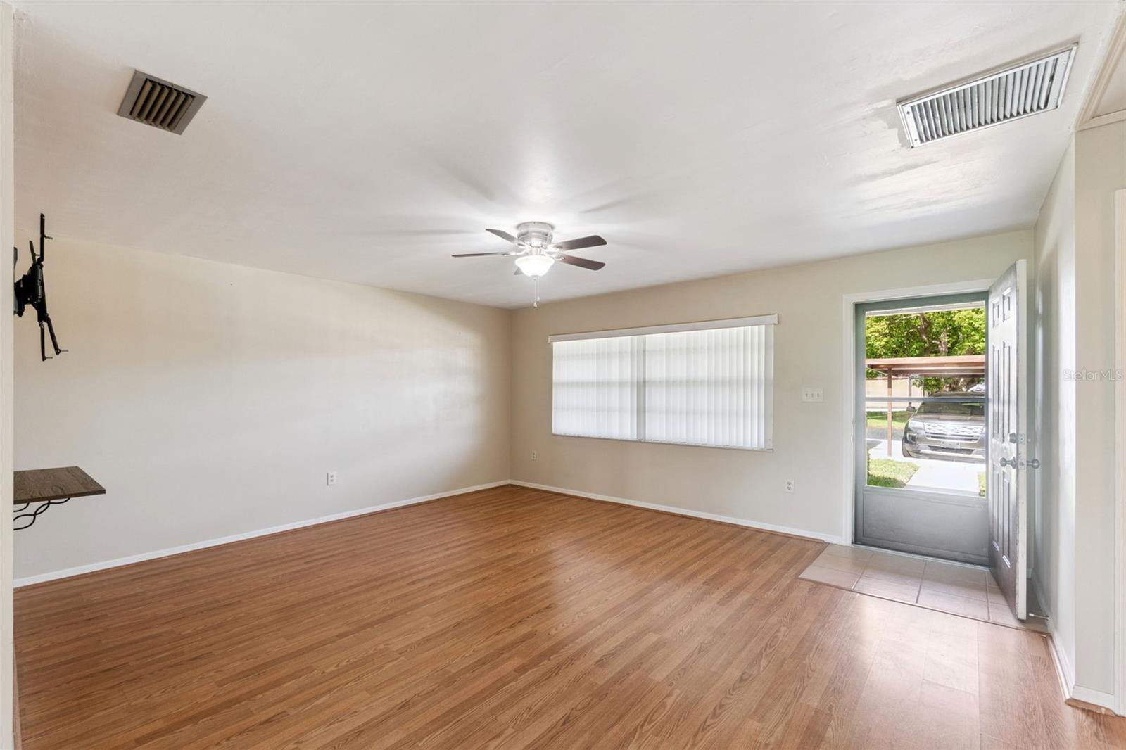 12418 ORANGEWOOD CIR, TAVARES, FL, 32778