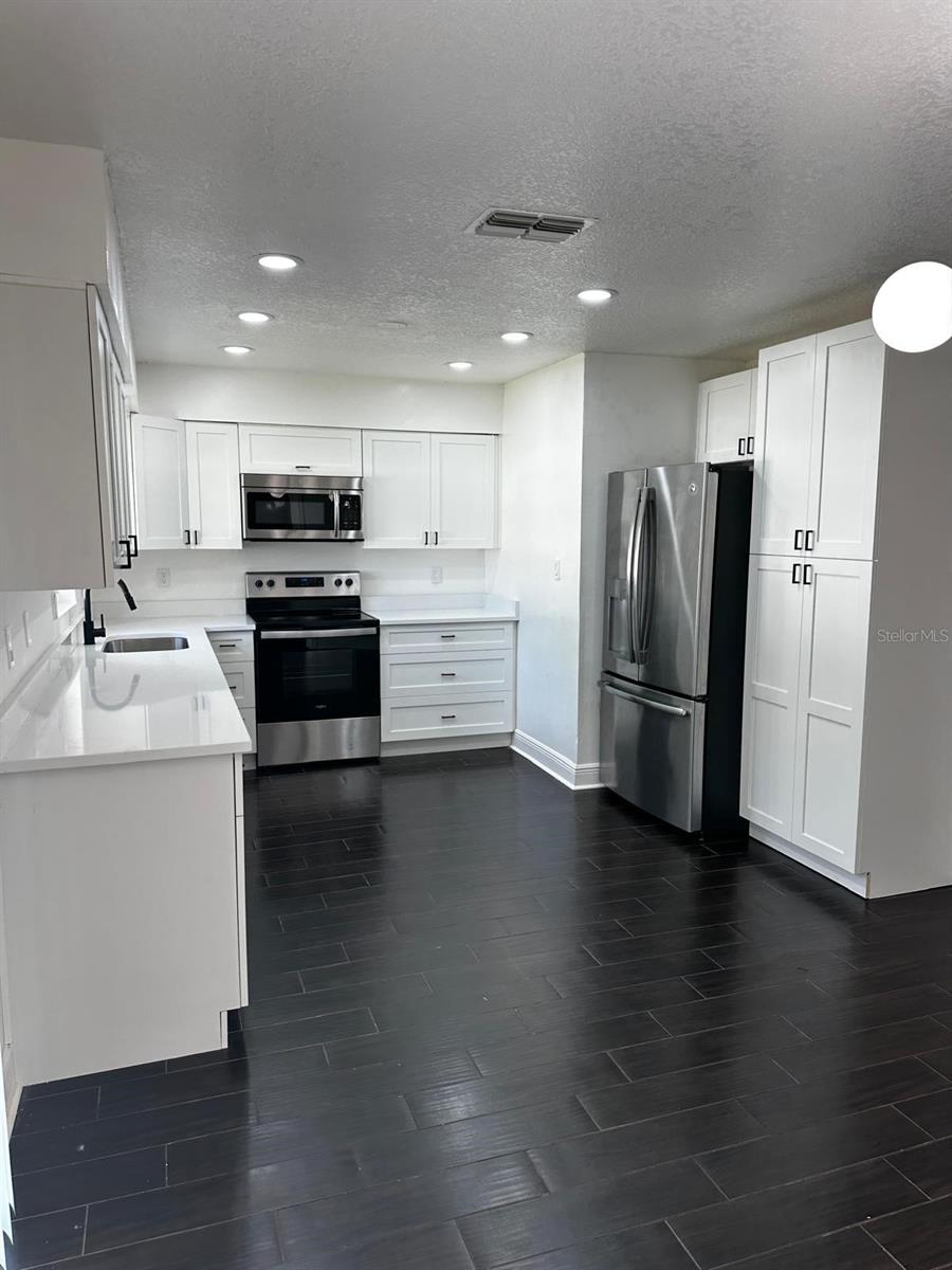 1520 COUNTRY RIDGE DR, LAKELAND, FL, 33801