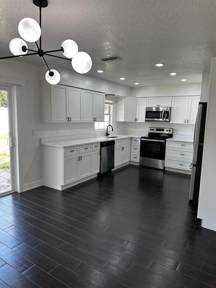 1520 COUNTRY RIDGE DR, LAKELAND, FL, 33801