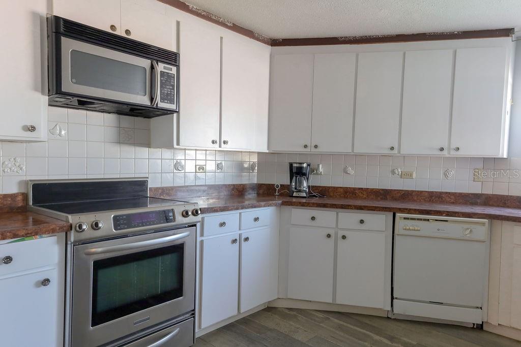 4734 RIDGE POINT DR, TAMPA, FL, 33624