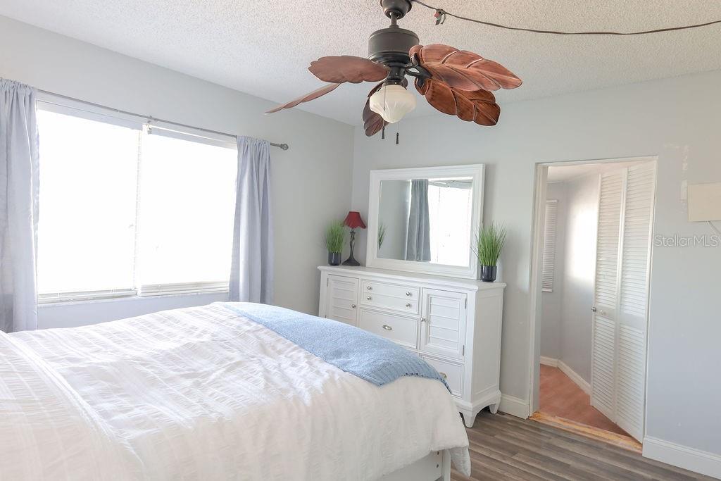 4734 RIDGE POINT DR, TAMPA, FL, 33624