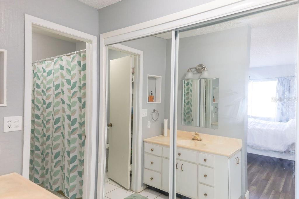 4734 RIDGE POINT DR, TAMPA, FL, 33624