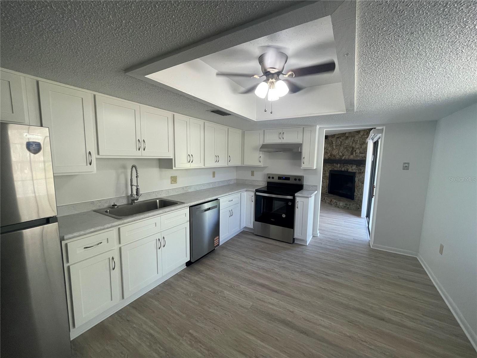 2395 TOMOKA WOODS PKWY, DE LEON SPRINGS, FL, 32130