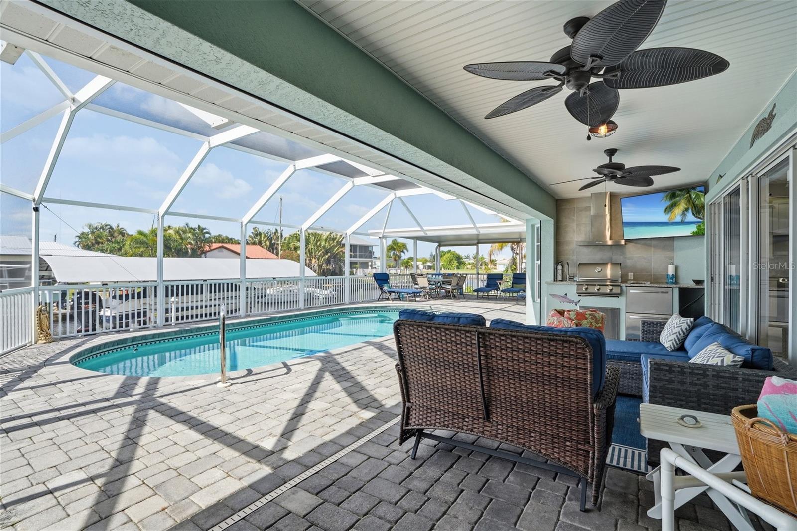 521 PEEPLES DR, PUNTA GORDA, FL, 33950