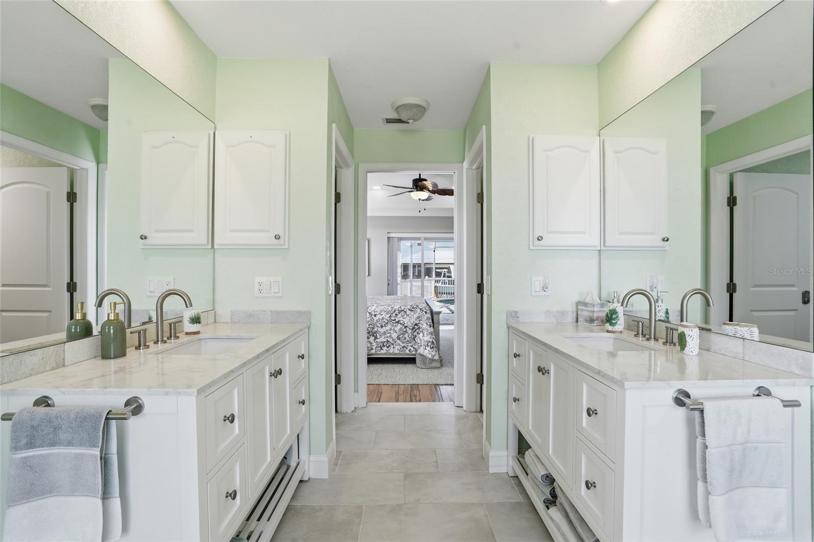 521 PEEPLES DR, PUNTA GORDA, FL, 33950