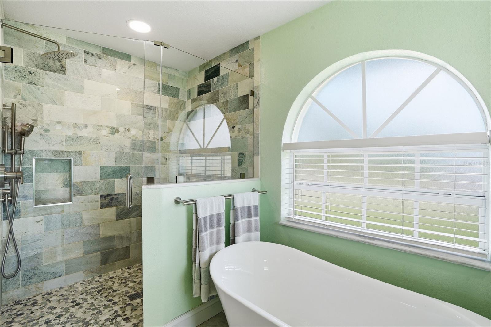 521 PEEPLES DR, PUNTA GORDA, FL, 33950