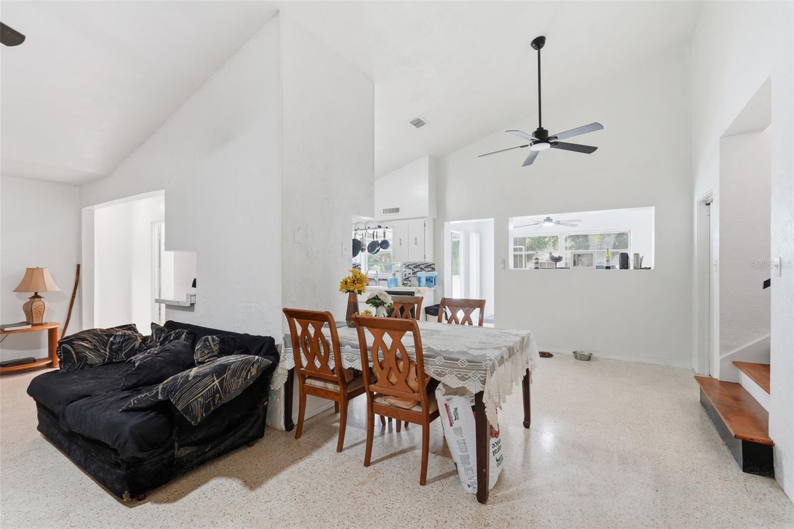 11830 86TH AVE, SEMINOLE, FL, 33772