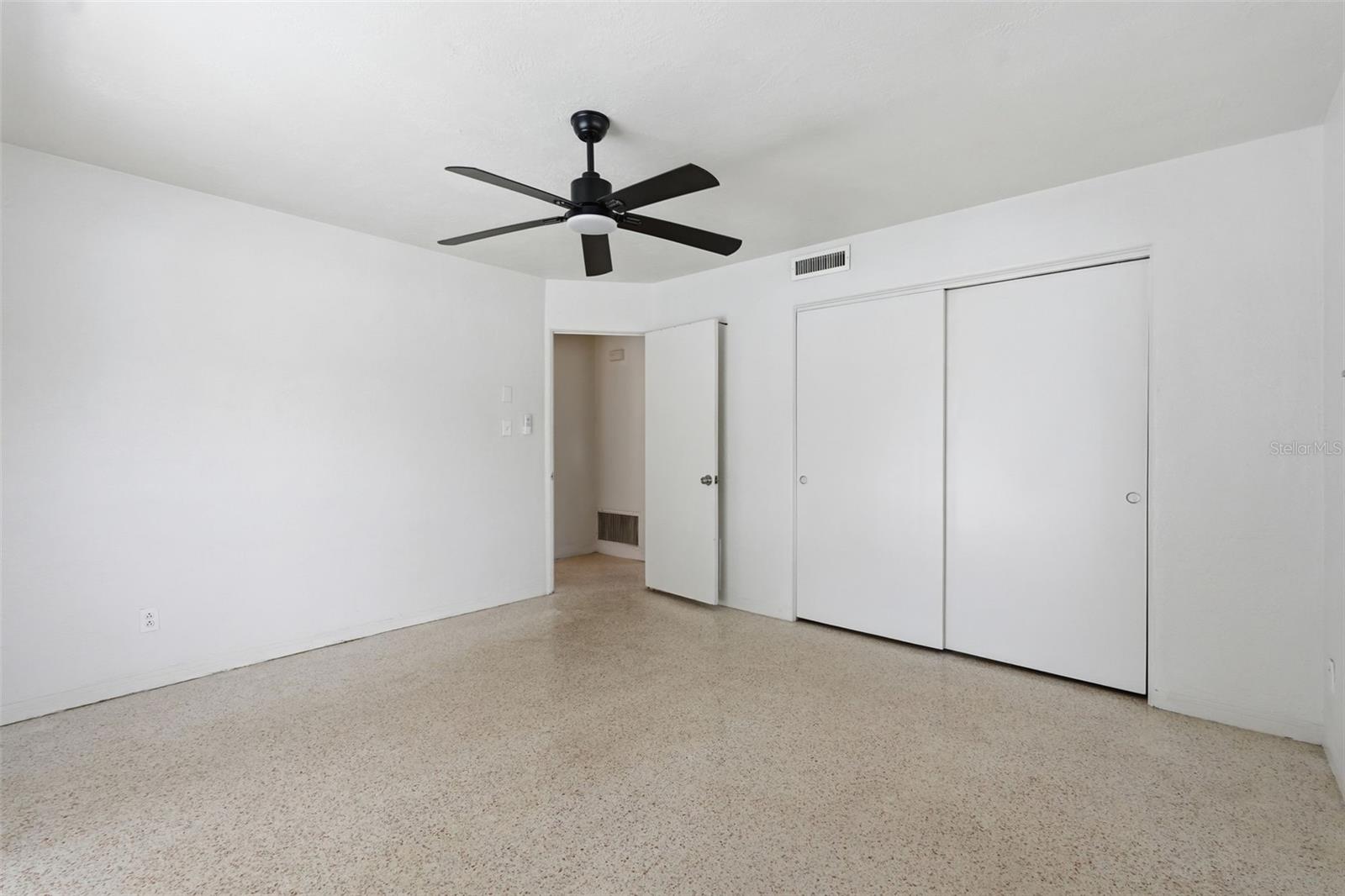 11830 86TH AVE, SEMINOLE, FL, 33772